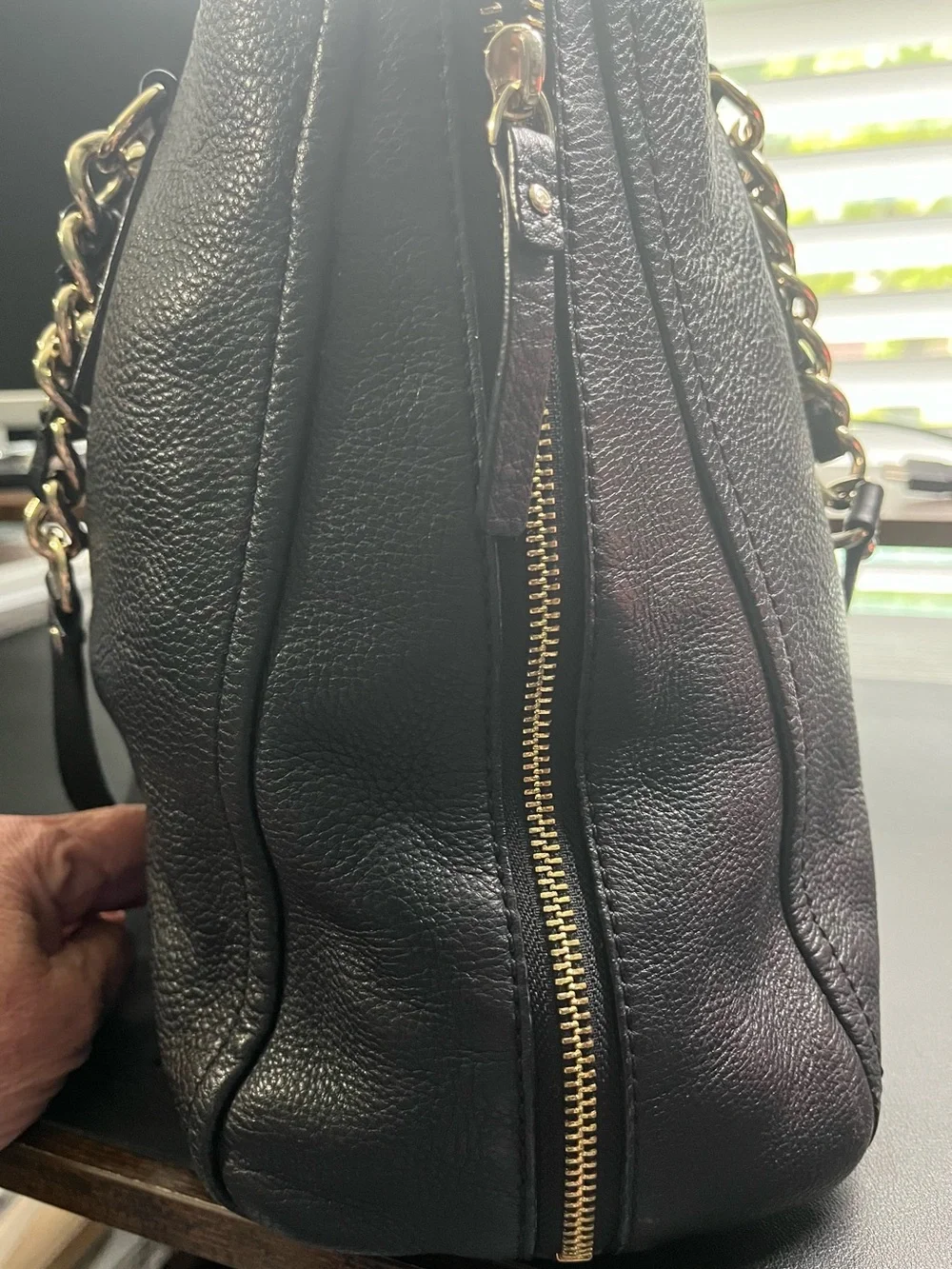 kate spade Cobble Hill Andee Chain-Handle Black Leather Shoulder Tote